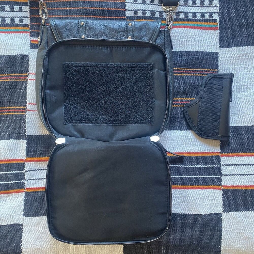 Gun Tote’n Mama Leather Studded Concealed Carry Bag Purse. Crossbody. Excellent! - Picture 14 of 16